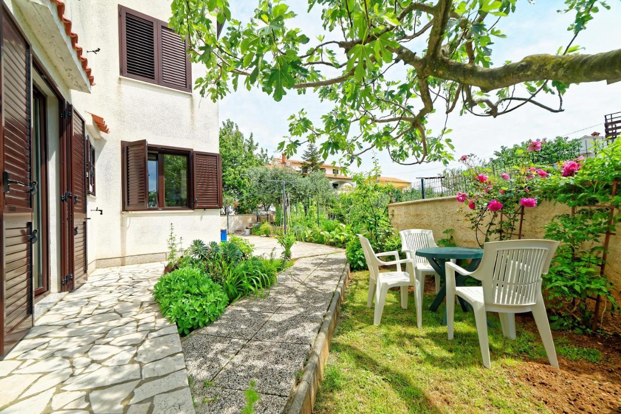 Guest House Jolanda Medulin Extérieur photo